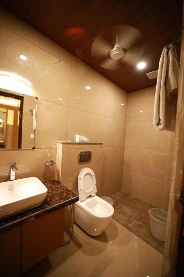 Hotel Neerja Inn Jaipur Buitenkant foto